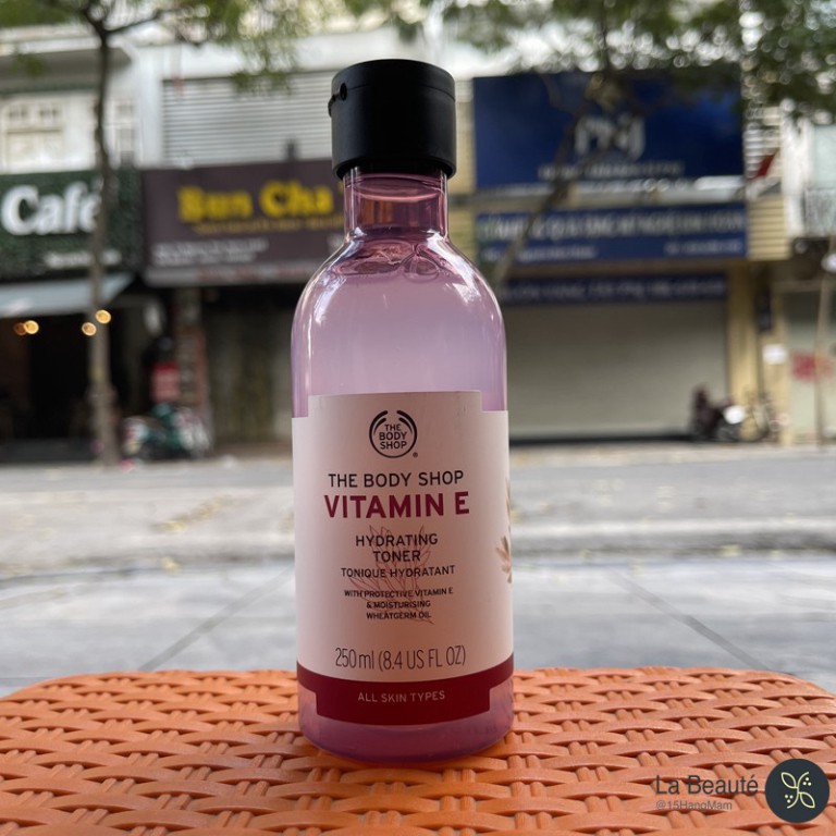 Nước Cân Bằng Dưỡng Ẩm - The Body Shop Vitamin E Hydrating Toner 250ml