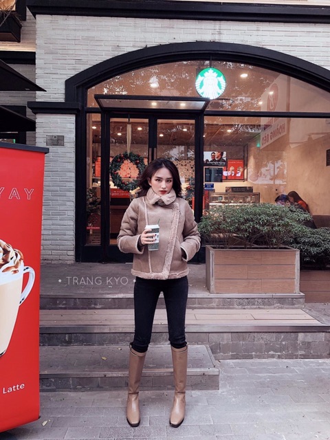 Áo khoác da lộn lót lông vẫn sang chảnh mãi | BigBuy360 - bigbuy360.vn