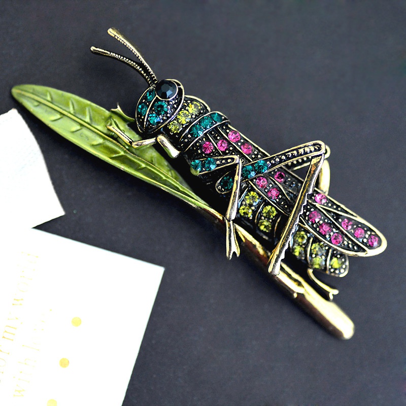 Trâm cài áo hình hoạt hình đính đá bằng hợp kim tráng men tinh tế