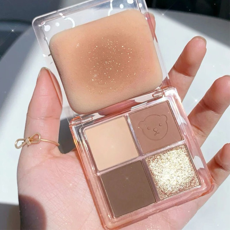 Bảng phấn mắt 4 màu lì tông đất thiết kế họa tiết gấu dễ thương | BigBuy360 - bigbuy360.vn