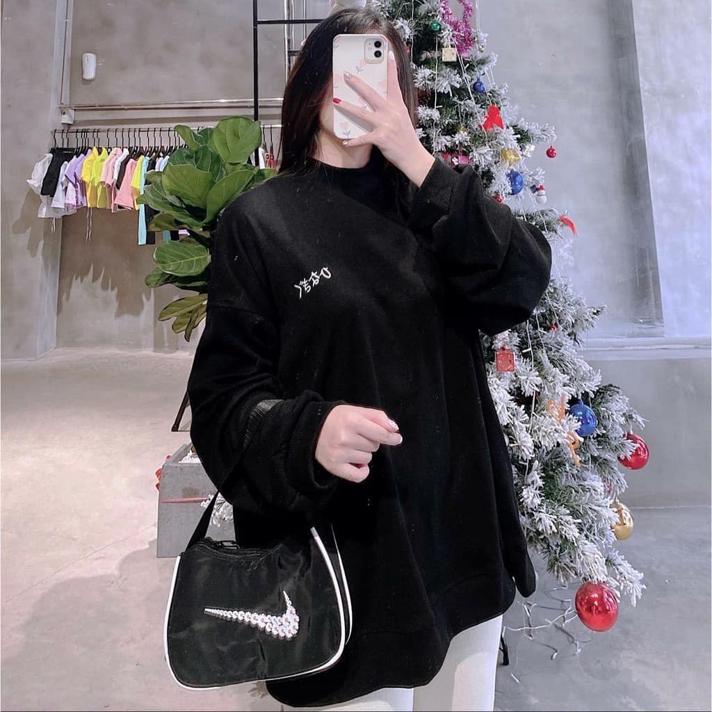 Áo cổ trụ in chữ Hàn | BigBuy360 - bigbuy360.vn