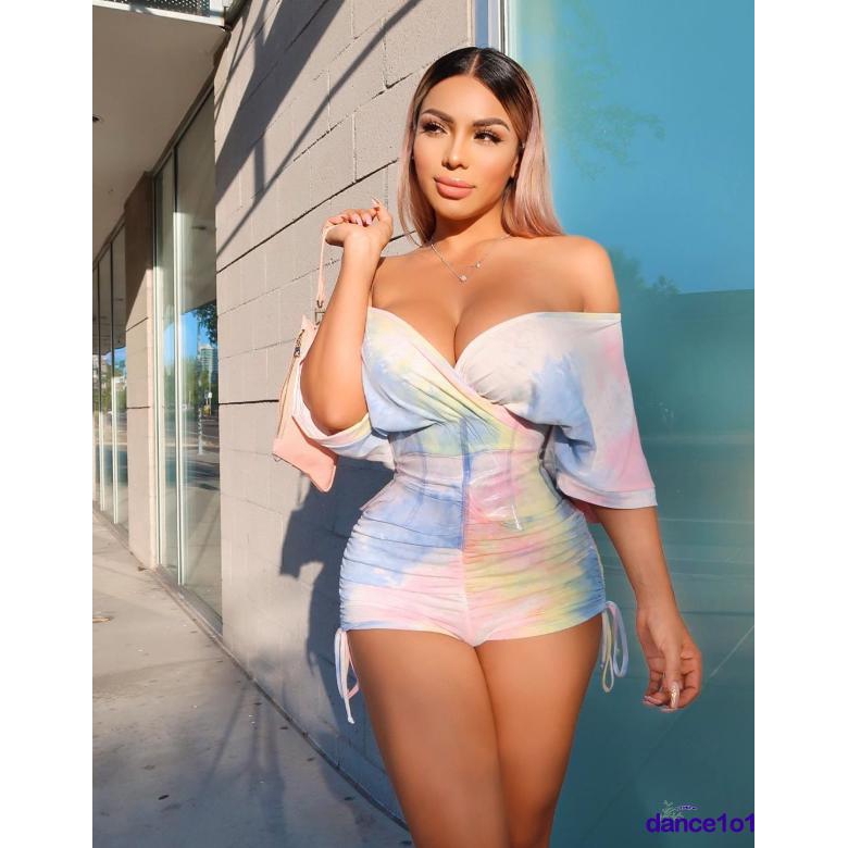 Jumpsuit Tay Ngắn Phối Bèo Thiết Kế Cổ Chữ V Nữ Tính