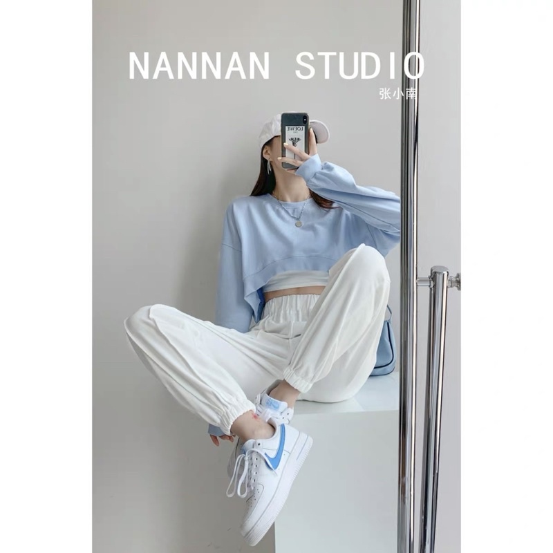 set áo croptop tay dài cổ tròn chất nỉ chân cua kèm áo ba lỗ cá tính | BigBuy360 - bigbuy360.vn