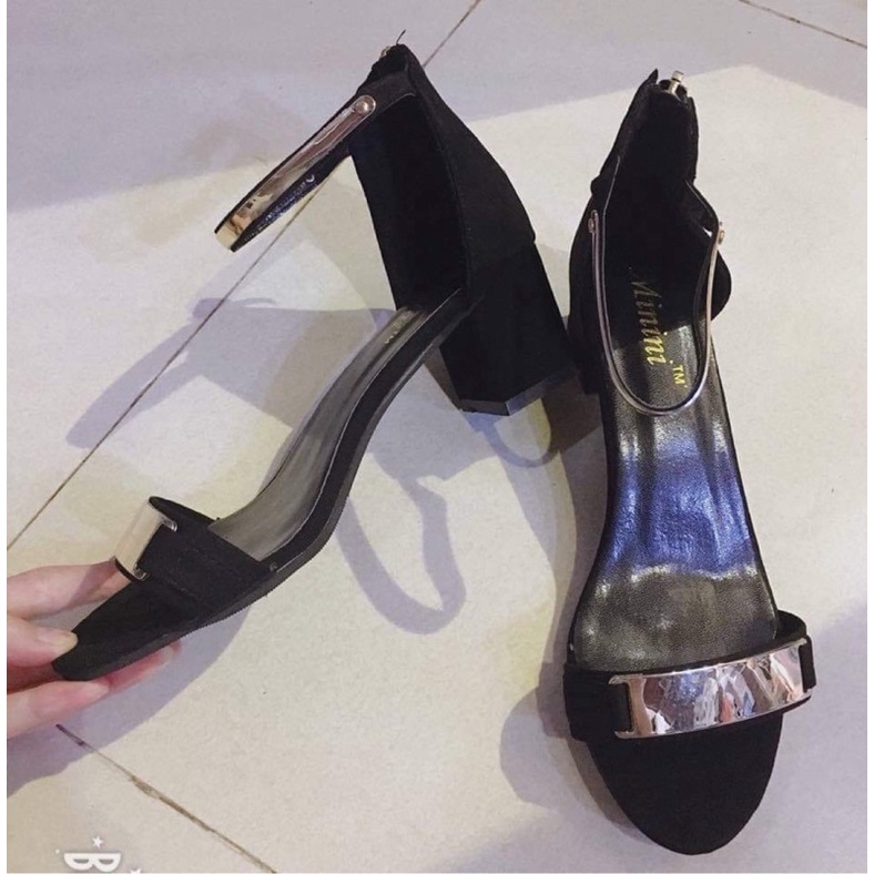 Dép đi 2,3 lần cần pass