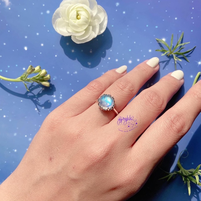 Nhẫn Bạc 925 Đá Ánh Trăng Moonstone Thiên Nhiên Phong Thủy May Mắn Không Kị Mệnh SP002138 Gypsy.lala