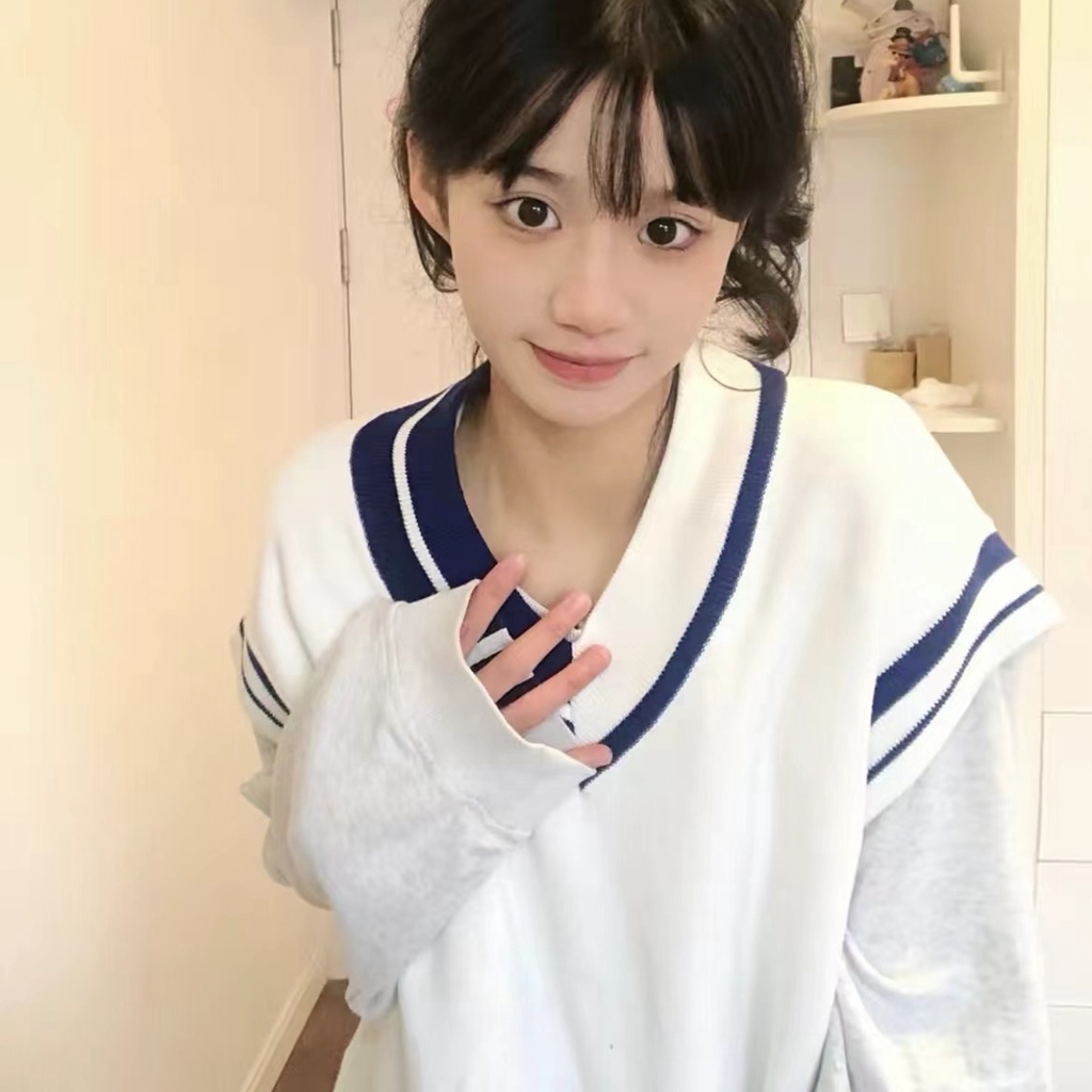 Áo Dệt Kim Sát Nách Dáng Rộng Cổ Chữ V Thêu Họa Tiết Xinh Xắn Cho Nữ