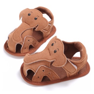 Sandal tập đi cho bé
