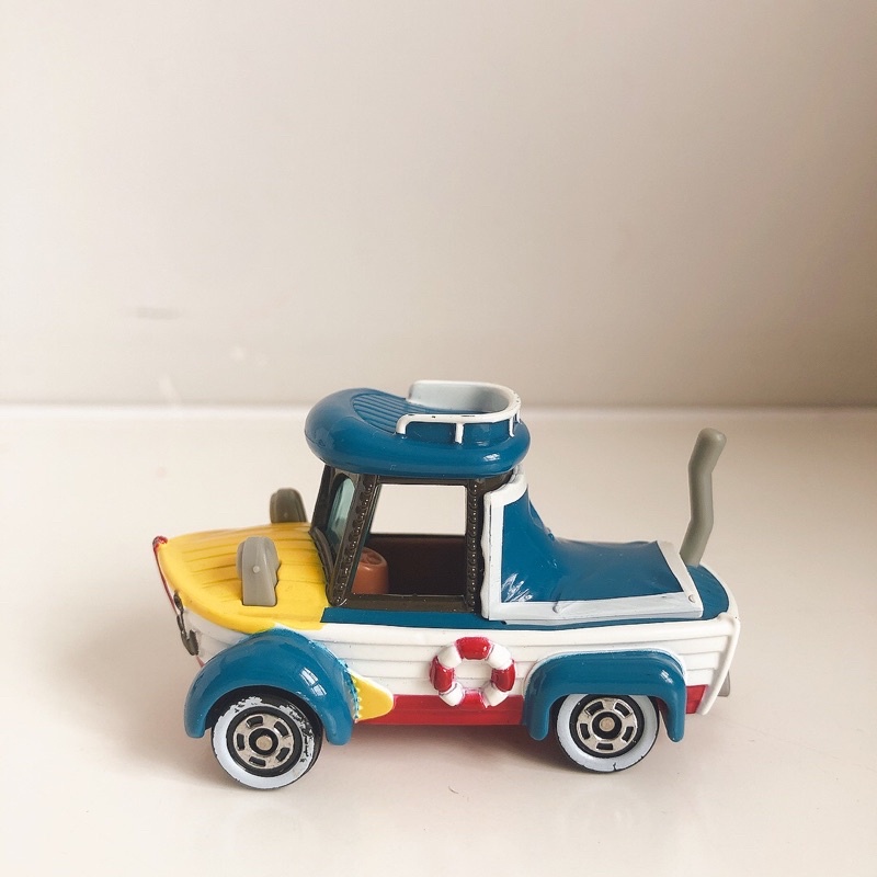 Mô hình xe tomica disney resort - Vịt Donald