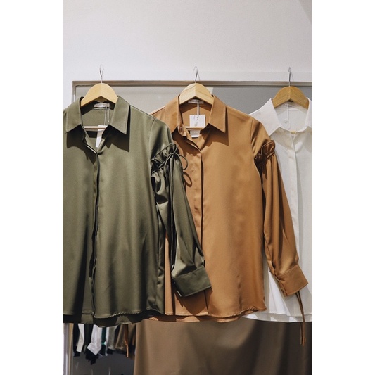 SISTERSISTER - Áo sơ mi thắt nơ tay Ashley