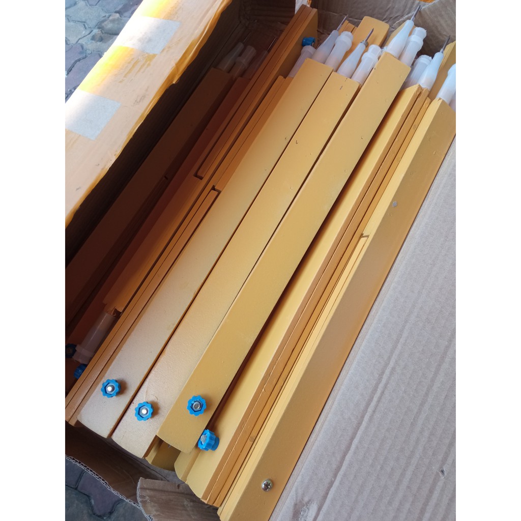 Compa gỗ giáo viên