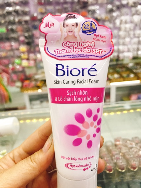 SỮA RỬA MẶT SẠCH NHỜN & LỖ CHÂN LÔNG NHỎ MỊN BIORÉ (50g)