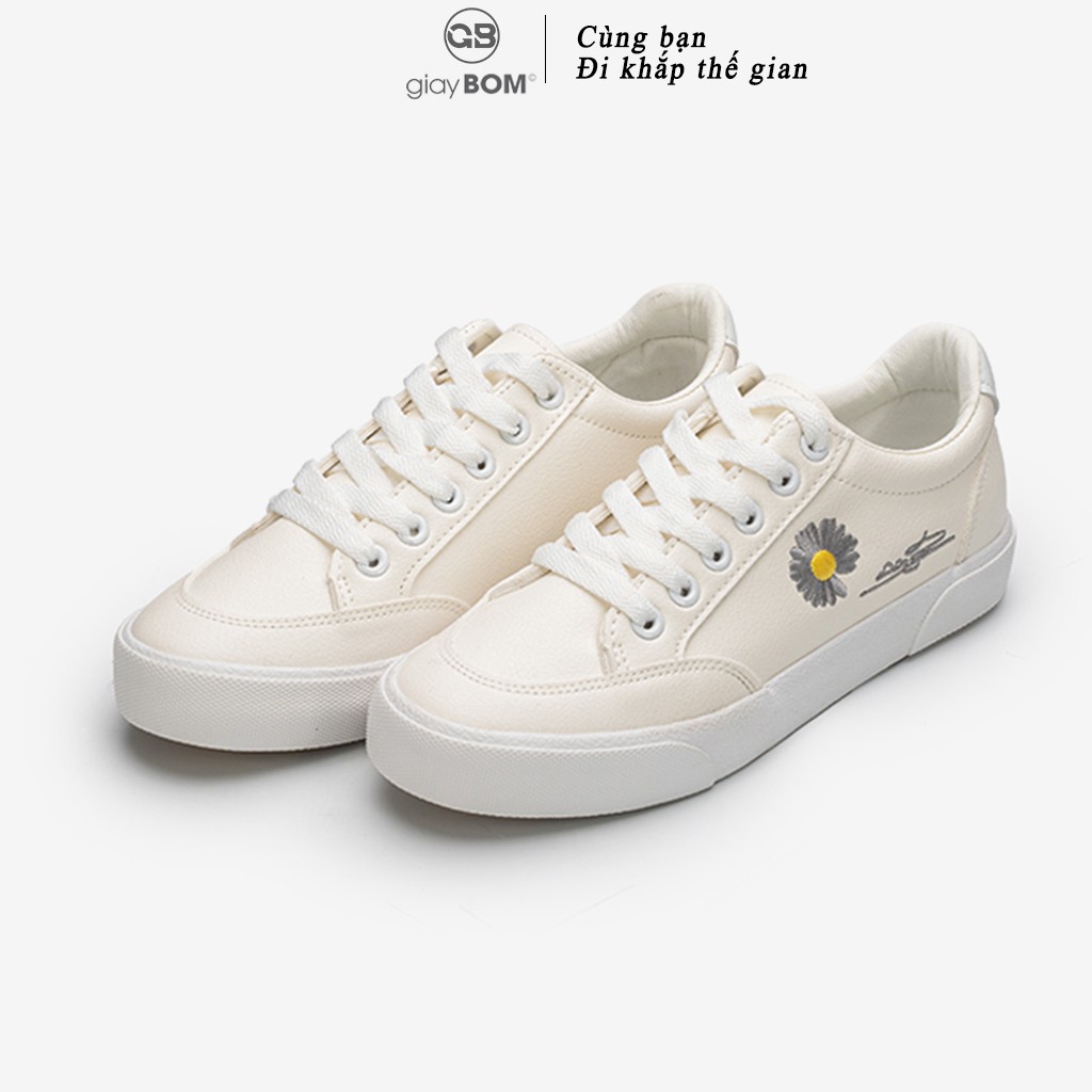 [Mã FAGREEN245 giảm 10% tối đa 30k đơn từ 99k] Giày Bata Nữ giayBOM Trắng Họa Tiết Hoa Cúc Siêu Xinh B980 | BigBuy360 - bigbuy360.vn