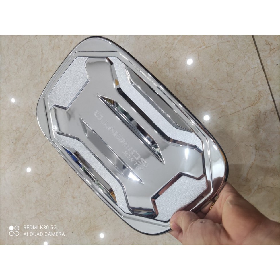 Ốp nắp bình xăng mạ crom xe Kia Sorento 2021+