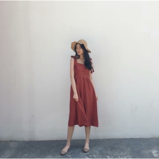 Váy 2 dây đi biển