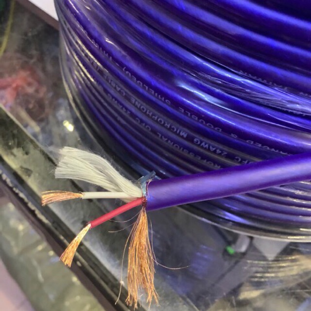 Dây tín hiệu micro nhập khẩu cuộn nguyên 100m đủ.