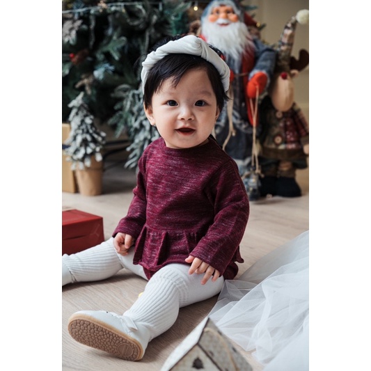 Frill Knitted Bodysuit Macro &amp; Micro (Bộ Đồ Liền Thân Len Cotton m)