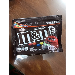 Kẹo socola kisses và hershey