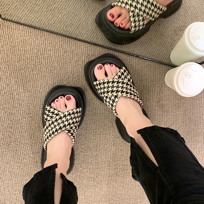 Sandal Cao Cấp Thiết Kế Mới Đế Dày Cao Cấp Thời Trang