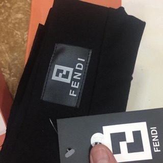Quần FENDI