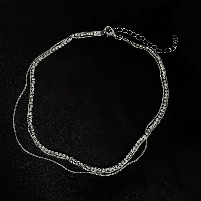 Vòng cổ Xương Rắn Ba Lớp Đính Đá Chất Lượng Cao Cá Tính Thời Trang Hàn Quốc