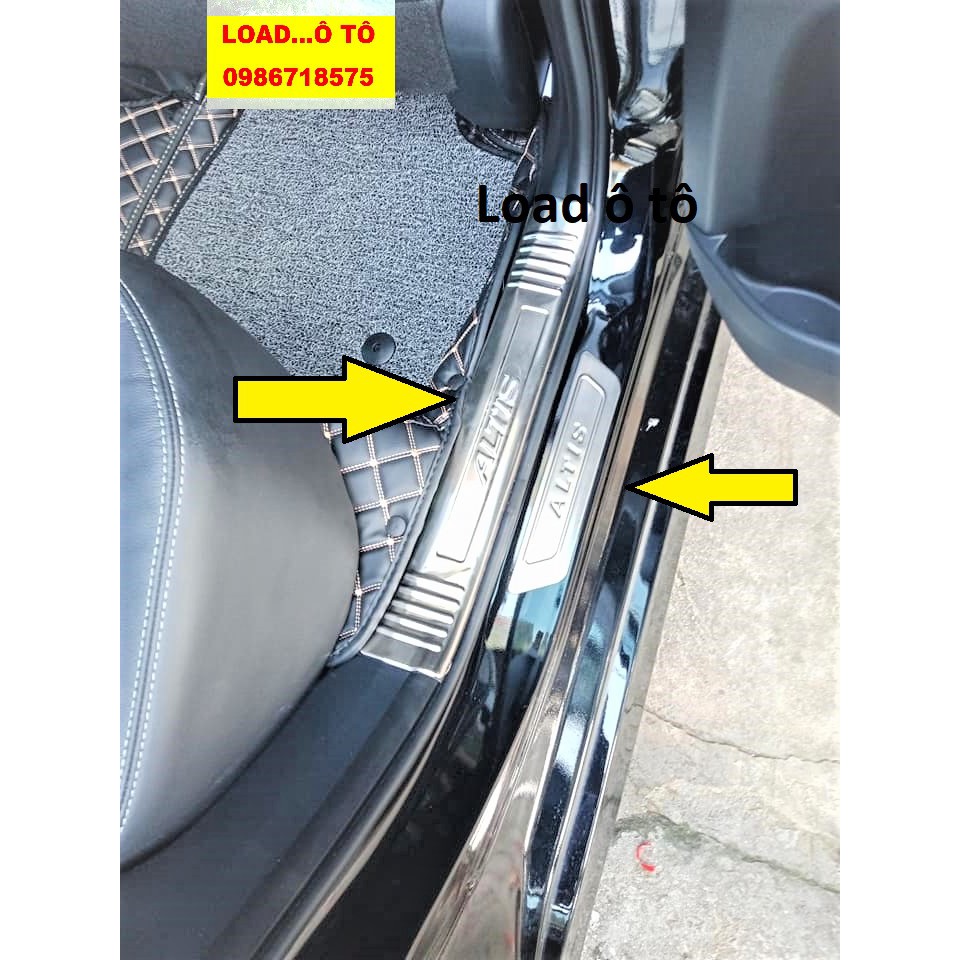 Ốp Bậc Chân Xe Toyota Altis 2022-2018 Trong, Ngoài Mẫu Inox Cao Cấp
