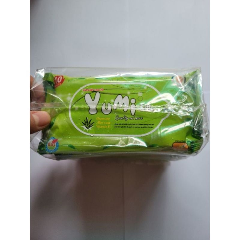 Combo 5 túi khăn giấy ướt Yumi tiện dụng