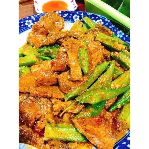 Vú heo ướp sẵn. 500g kèm chao.