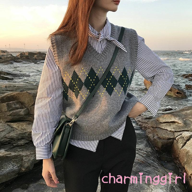 Áo Len Nữ Cộc Tay Cổ Chữ V Thời Trang | BigBuy360 - bigbuy360.vn