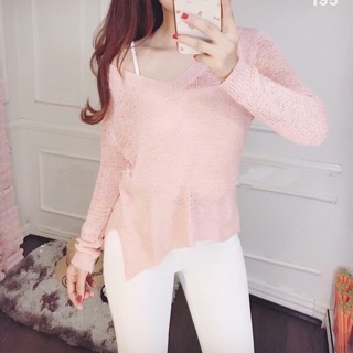 Áo len lệch tà