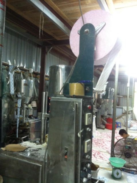 Hạt hút ẩm dùng cho hộp chống ẩm máy ảnh (100gam)