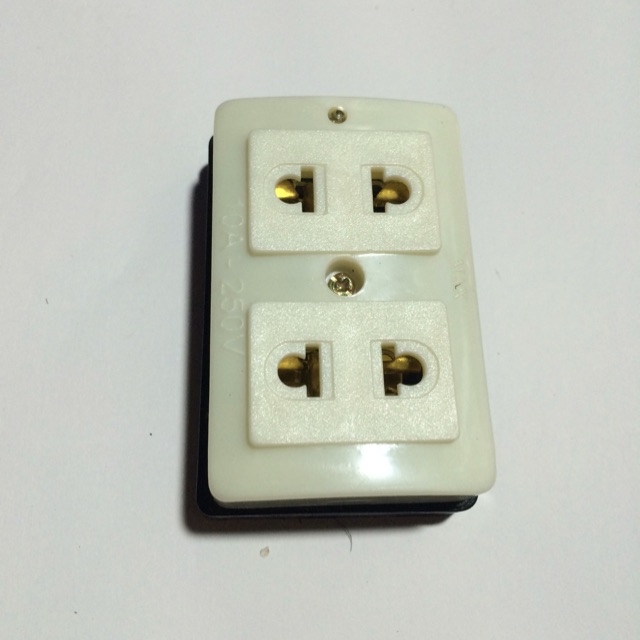 ổ cắm 2 ngả đa năng