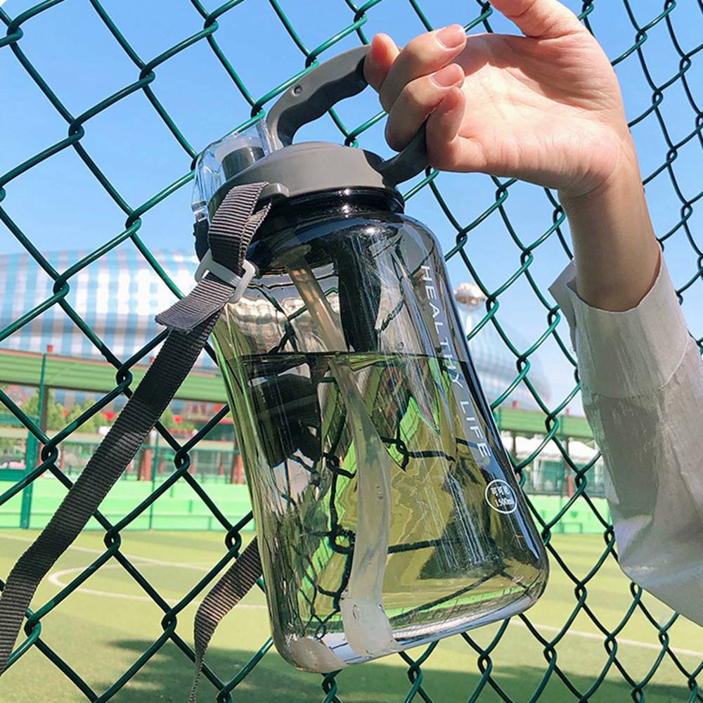 Bình Nước Thể Thao Dung Tích 2000ml Kèm Ống Hút Tiện Dụng