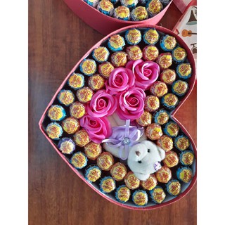 hộp hoa kẹo mút kèm gấu bông xinh (hộp to)