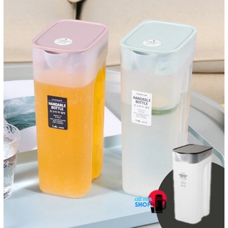 Bình đựng nước Lock&Lock Handle Bottle 1.4L (màu ngẫu nhiên)