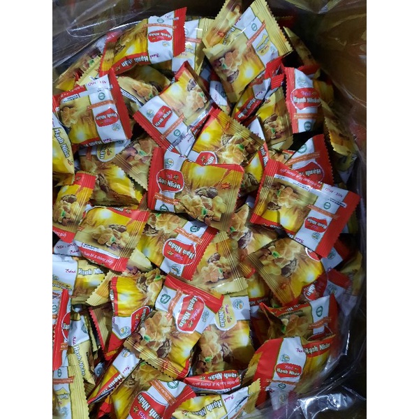 Bánh hạnh nhân Tiến Anh