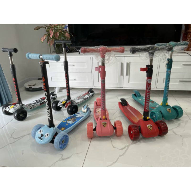 xe scooter trẻ em 3 bánh xe(bánh xe có đèn)