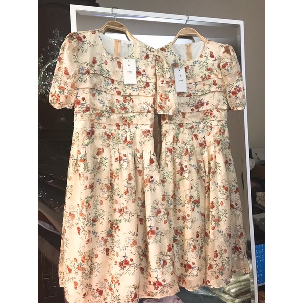 Váy hoa vintage dáng dài xếp ly eo