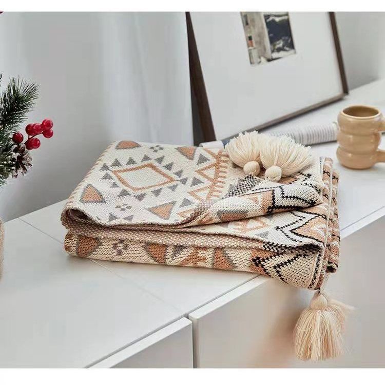Chăn Len Dệt Kim Phối Tua Rua Phong Cách Boho