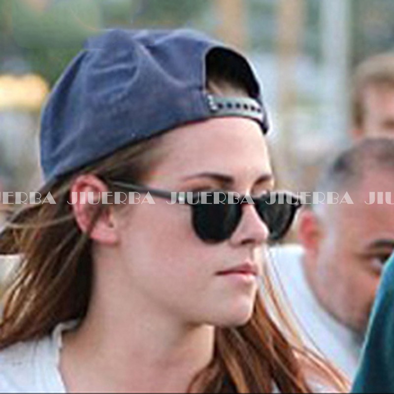 Kính mát thời trang UV400 khung oval nhỏ cổ điển dành cho nam và nữ