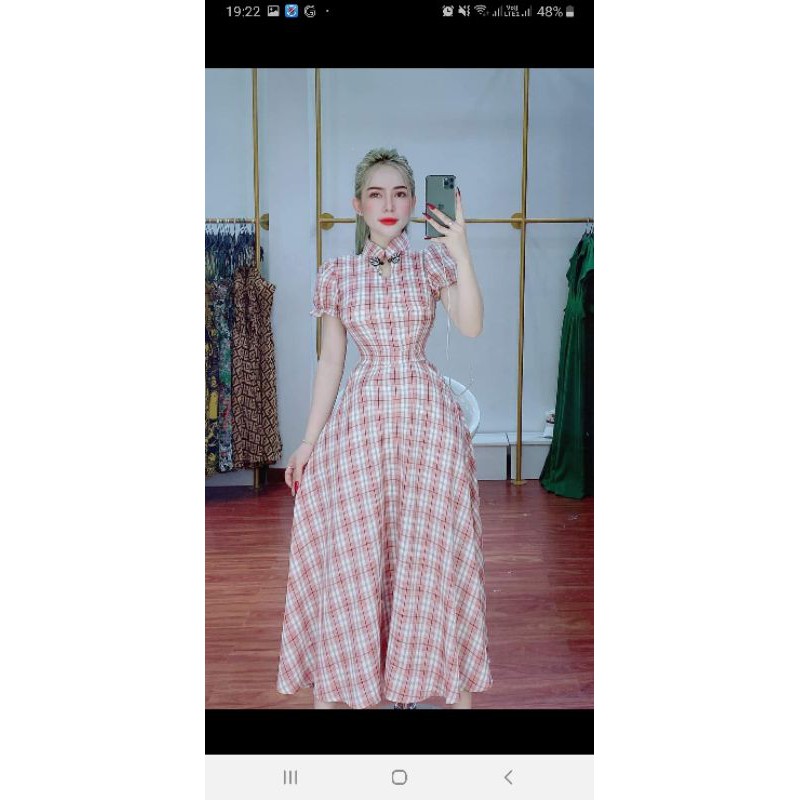 Đầm xòe họa tiết caro