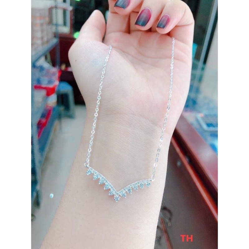 Dây chuyền nữ bạc thật mặt V gắn đá hít hót - Kho sỉ bạc Nhất Linh
