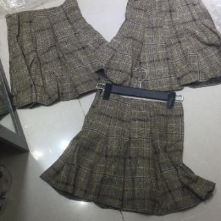 Chân váy nâu , váy sz M