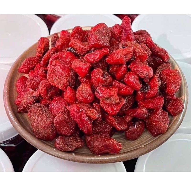 Hũ Dâu Tây Sấy Dẻo Đà Lạt, Ô Mai Dâu