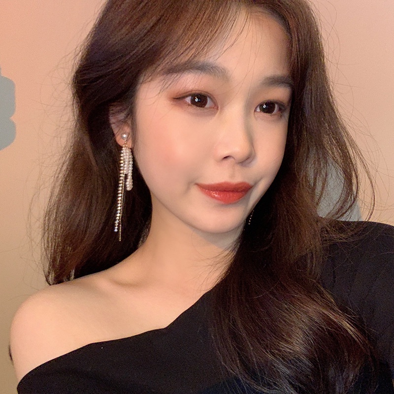 Khuyên tai tua rua đính ngọc trai sang trọng phong cách Retro