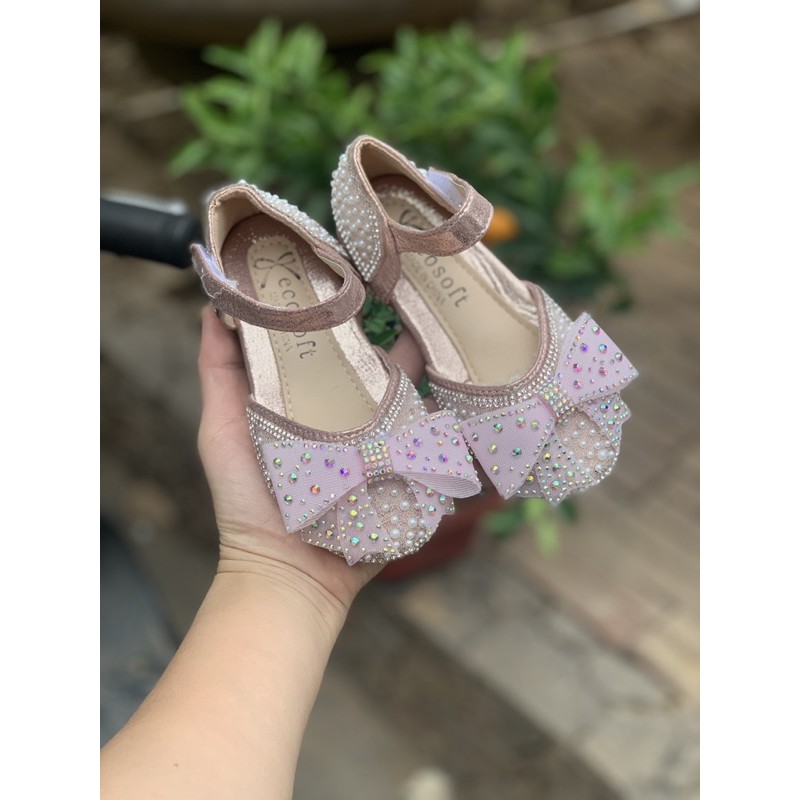 búp bê bé gái( còn sz 26,30)