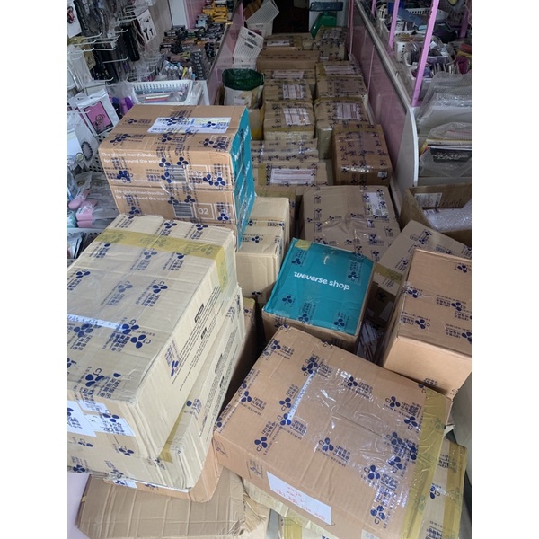 Album ảnh BTS HER TEAR ANSWER MOTS 7 PERSONA giá cao hơn web syn, Ktown4u nên các bạn cân nhắc kỹ trước