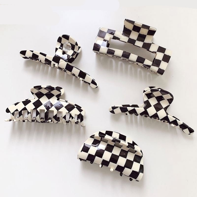 Kẹp tóc acrylic họa tiết sọc caro trắng đen thời trang hàn quốc