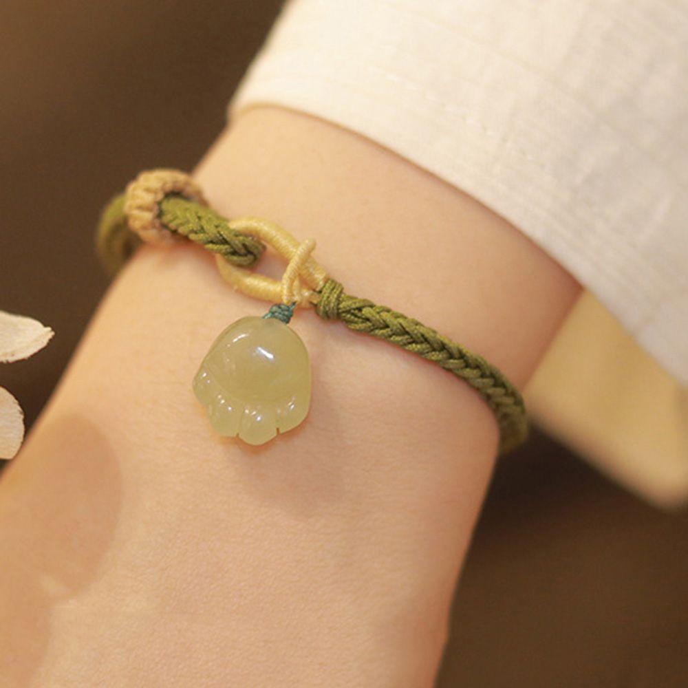 Vòng Đeo Tay Ngọc Bích Hình Chân Mèo Cho Nữ