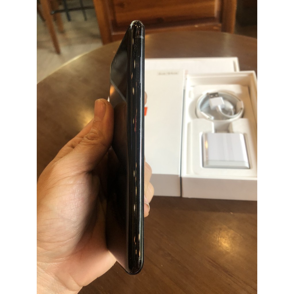 Điện thoại xiaomi mi 6 nguyên hộp ram 6gb bộ nhớ 64gb 2 sim