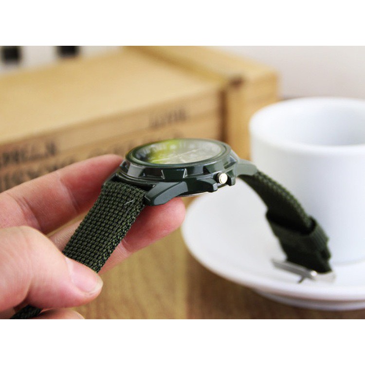 Đồng hồ namm nữ đeo thời trang Army đẹp rẻ DH72